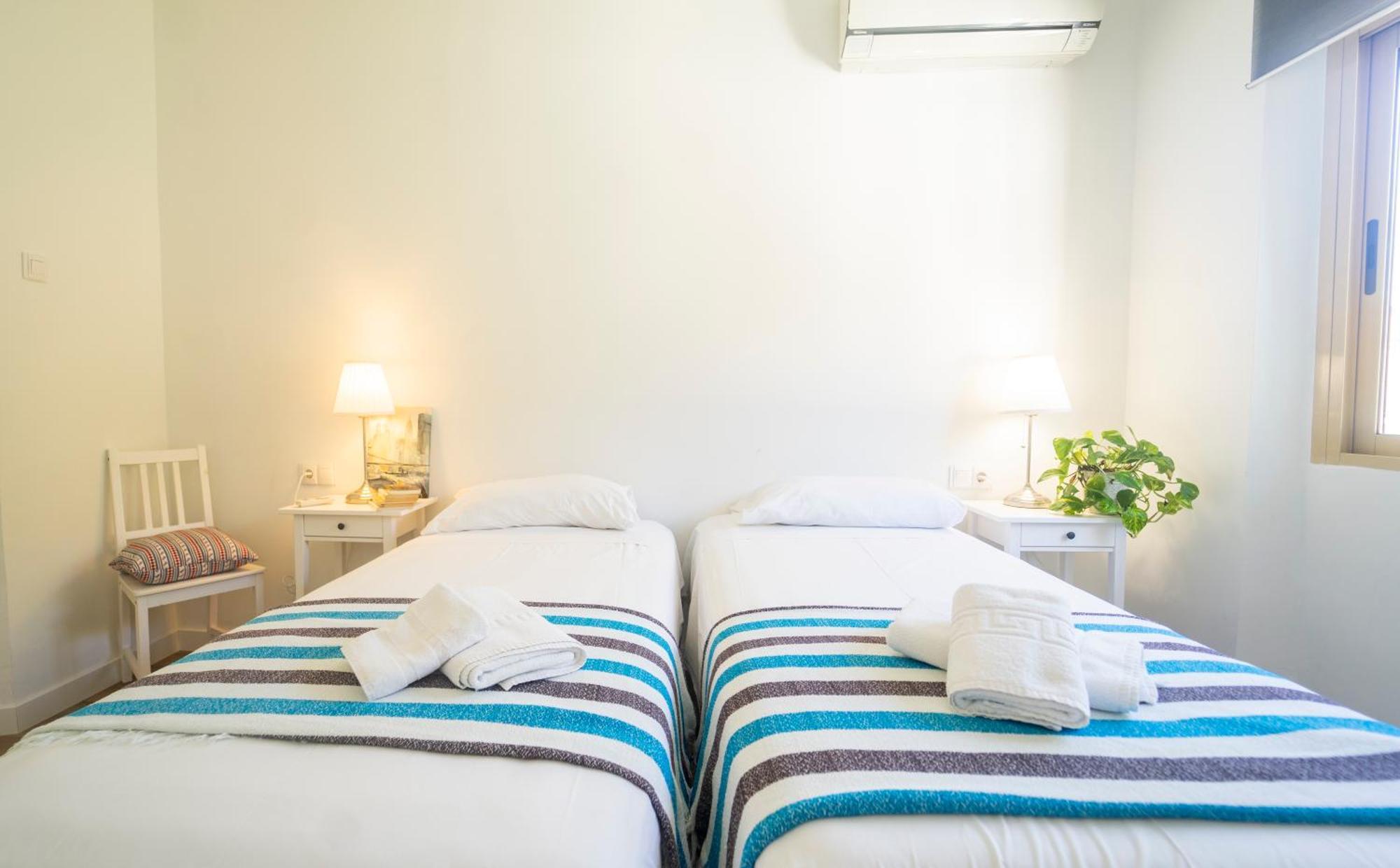 Apartamento Alborea กรานาดา ภายนอก รูปภาพ