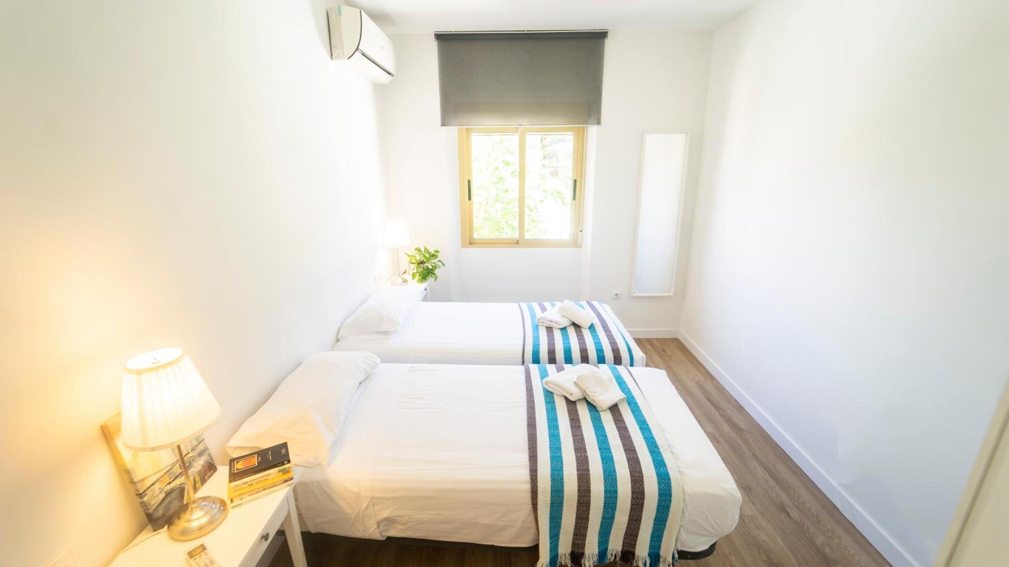 Apartamento Alborea กรานาดา ภายนอก รูปภาพ